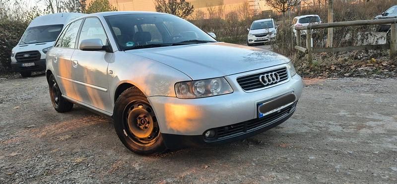 Gebraucht Audi A3 101 PS (74 kW) 2002 Silber Kleinwagen