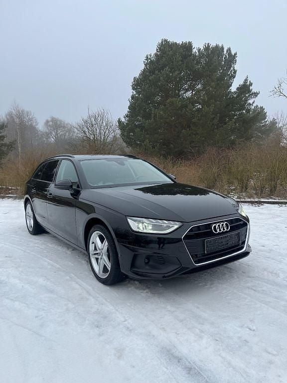 Gebraucht Audi A4 150 PS (110 kW) 2019 Schwarz Kombi