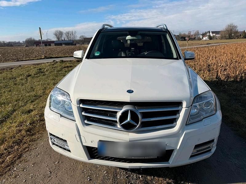 Gebraucht Mercedes GLK250 204 PS (150 kW) 2011 Weiß SUV