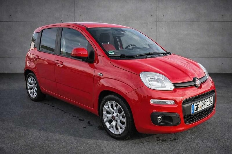 Gebraucht Fiat Panda Lounge 86 PS (63 kW) 2017 Rot Kleinwagen