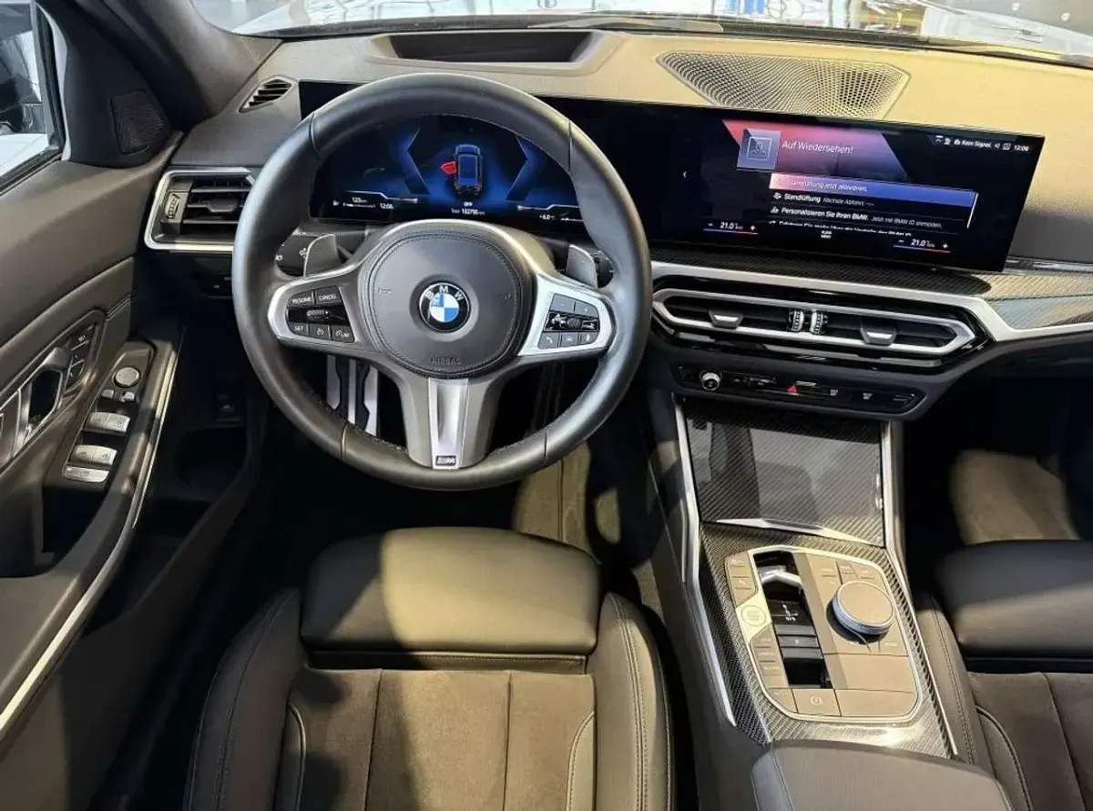 Gebraucht BMW 340 M Sport 374 PS (275 kW) 2023 Black sapphire metallic Kombi