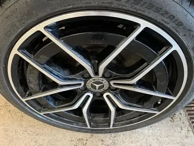 Gebraucht Mercedes E300 AMG line 320 PS (235 kW) 2021 Grau Limousine