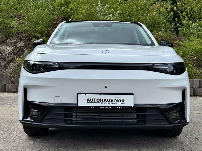 Neu Leapmotor C10 215 PS (158 kW) 2025 Pearly white SUV