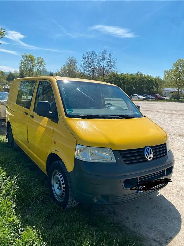 Second-hand VW Transporter 84 CP (61 kW) 2007 Galben Van