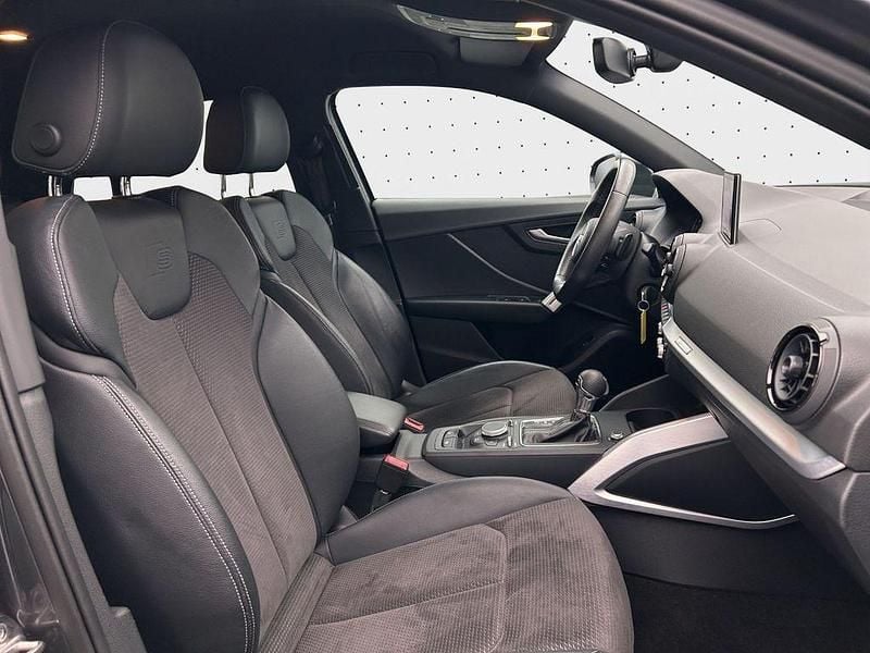 Gebraucht Audi Q2 Sport 150 PS (110 kW) 2017 Daytonagrau perleffekt SUV