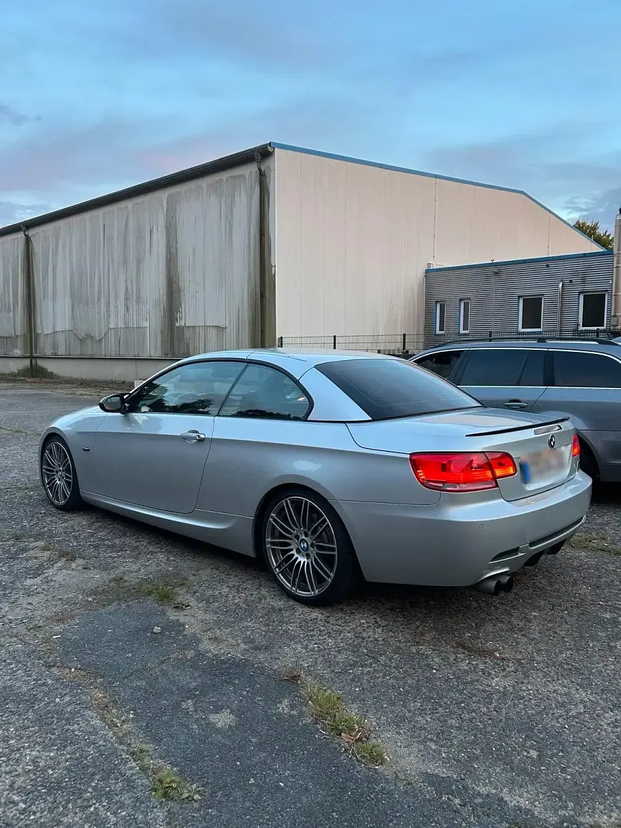 Gebraucht BMW 325 M Sport 218 PS (160 kW) 2007 Silber Cabrio