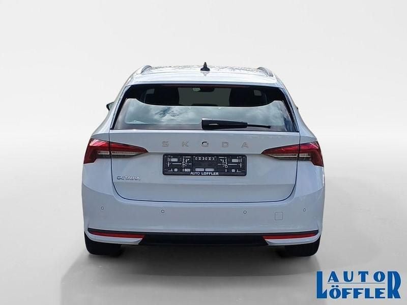 Gebraucht Skoda Octavia Selection 150 PS (110 kW) 2024 Weiß Limousine