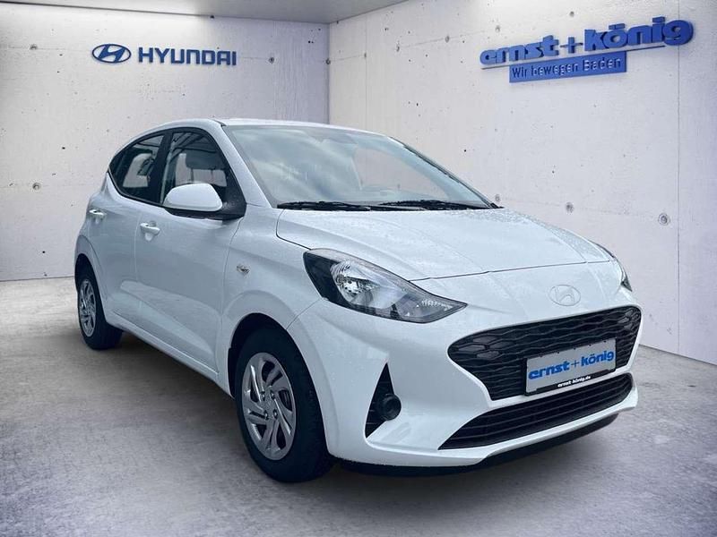 Gebraucht Hyundai i10 Select 63 PS (46 kW) 2025 Weiß Kleinwagen