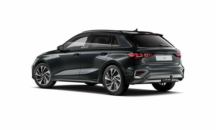 Używany Audi A3 Ambiente 150 KM (110 kW) 2025 Szary Sedan/Limuzyna