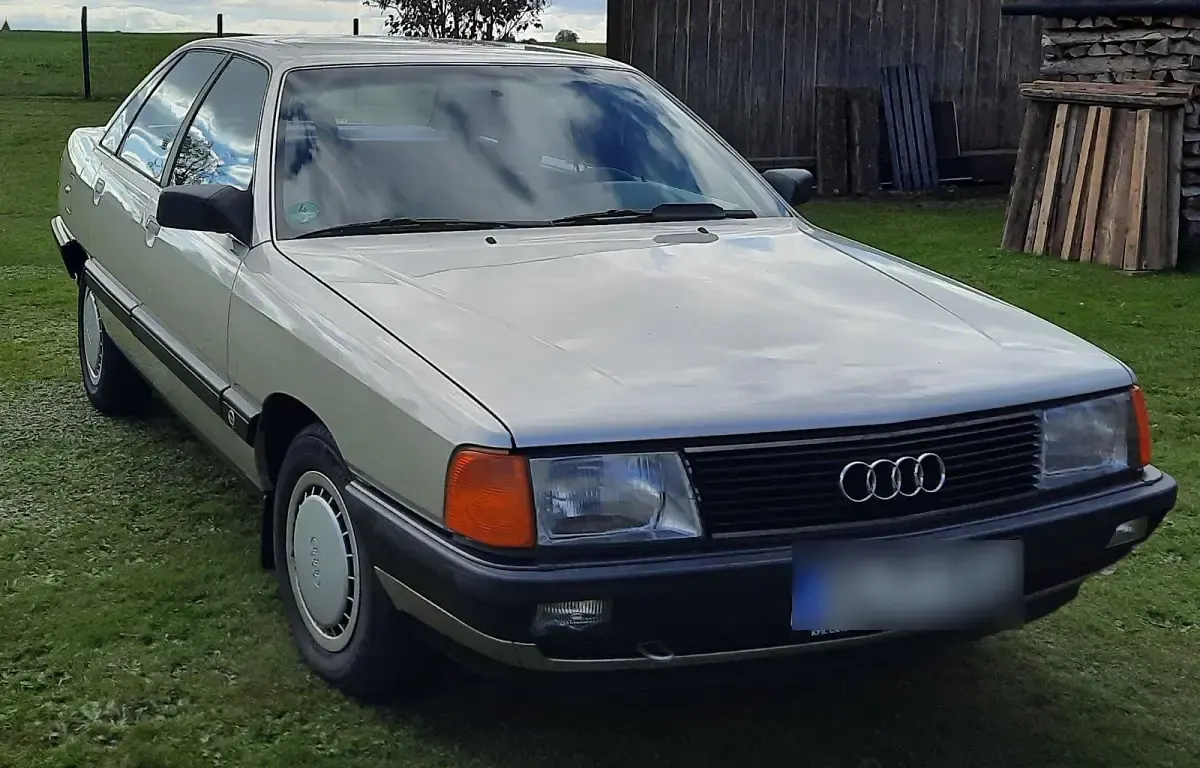 Gebraucht Audi 100 Basis 136 PS (100 kW) 1988 Andere farben Limousine