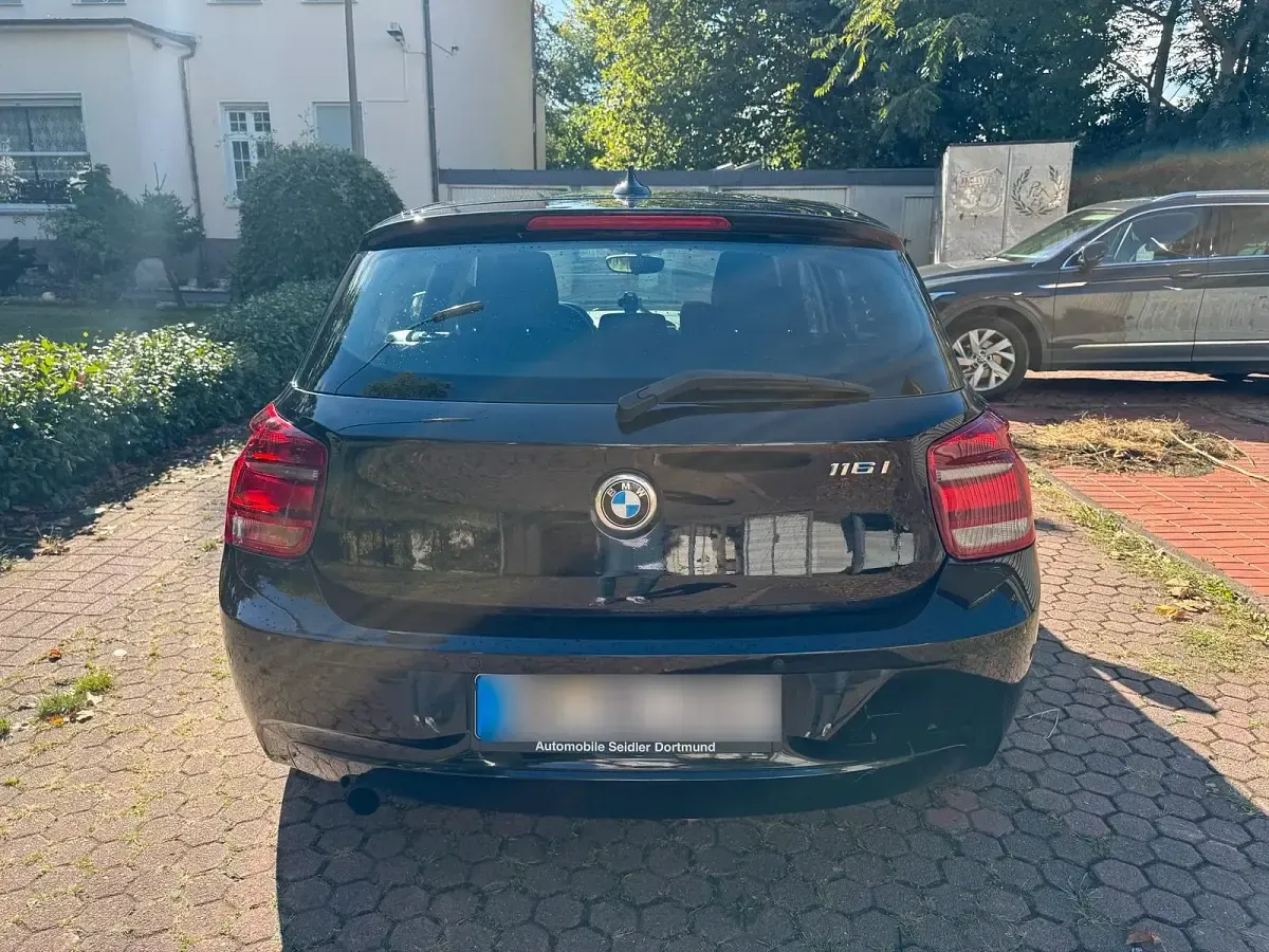 Gebraucht BMW 116 136 PS (100 kW) 2012 Schwarz Kleinwagen