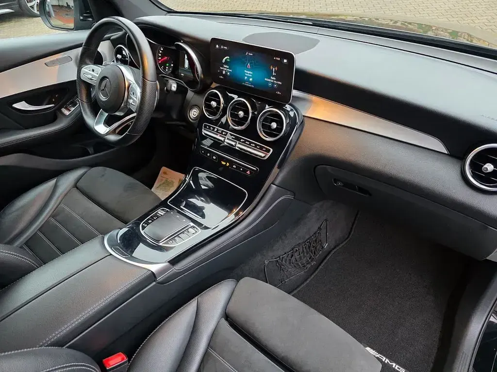 Gebraucht Mercedes GLC220 194 PS (142 kW) 2019 Schwarz SUV