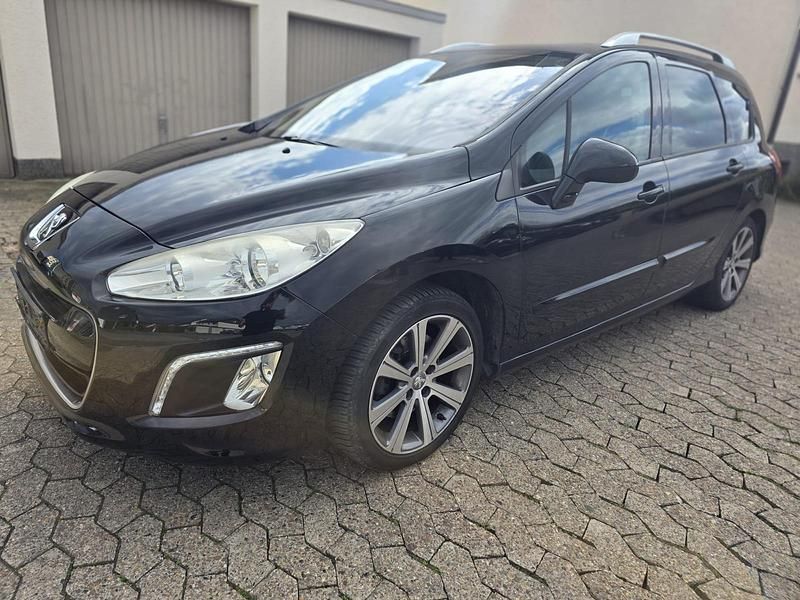 Gebraucht Peugeot 308 150 PS (110 kW) 2012 Schwarz Kombi