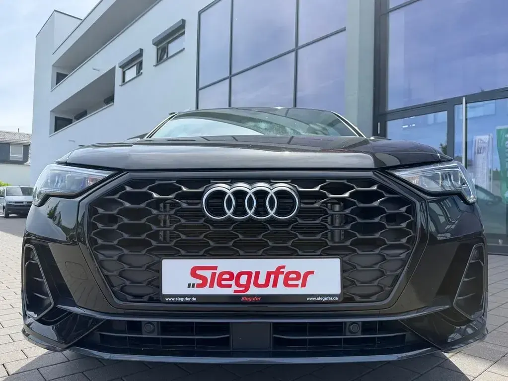 Gebraucht Audi Q3 Sportback S-Line 150 PS (110 kW) 2023 Schwarz SUV