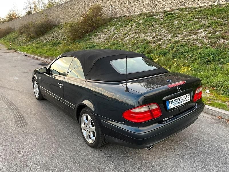 Gebraucht Mercedes C320 218 PS (160 kW) 2000 Blau Cabrio