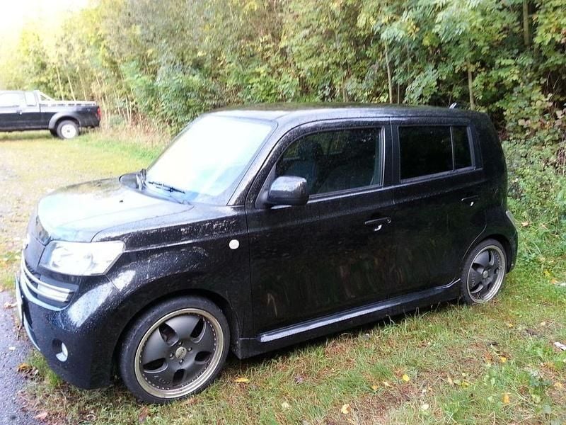 Schwarz Gebraucht 2008 Daihatsu Materia Van / Kleinbus | 2.100 € (Guter Preis) - Bild 1/4