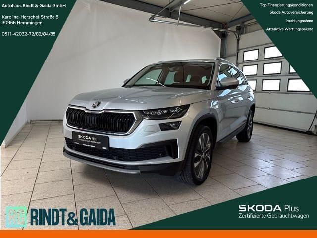 Silber Gebraucht 2022 Skoda Kodiaq Tour SUV | 27.799 € (Guter Preis) - Bild 1/4
