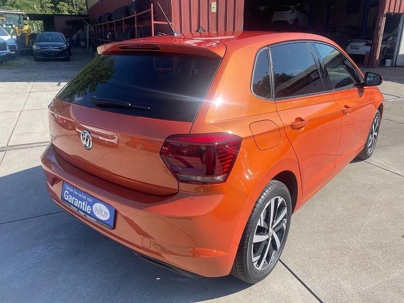 Gebraucht VW Polo Highline 95 PS (69 kW) 2019 Orange Limousine