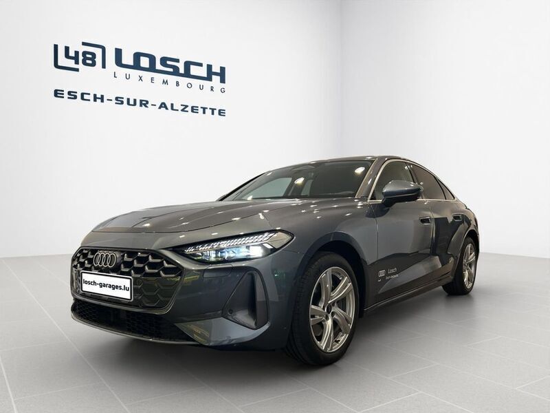 Blau Gebraucht 2025 Audi A5 Sport Coupé | 48.380 € (Superpreis) - Bild 1/4