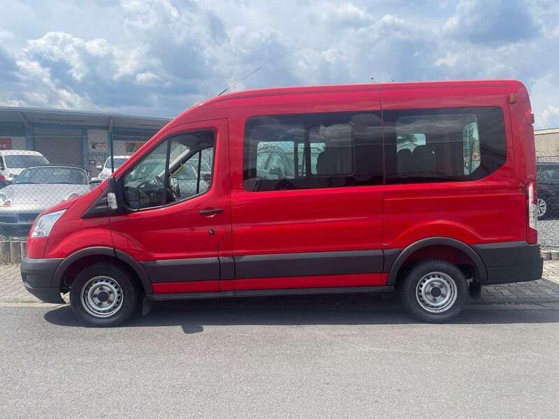 Second-hand Ford Transit 101 CP (74 kW) 2016 Roșu Break