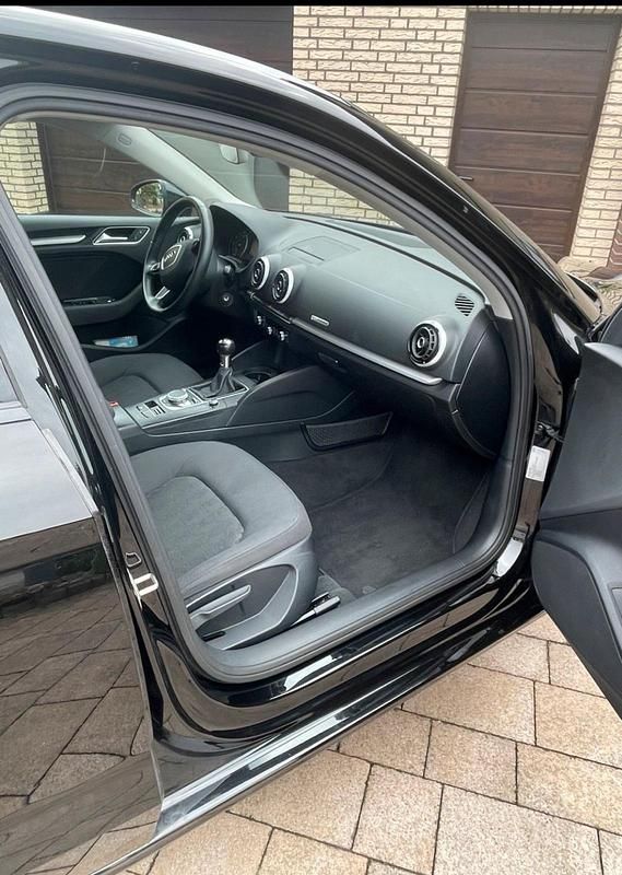 Gebraucht Audi A3 125 PS (91 kW) 2016 Schwarz Limousine