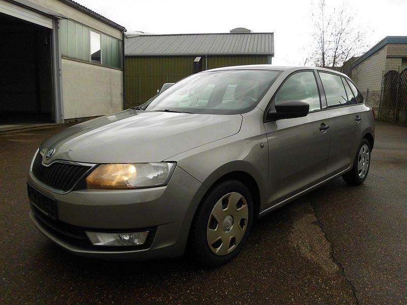 Gebraucht Skoda Rapid Active 90 PS (66 kW) 2014 Beige Kleinwagen
