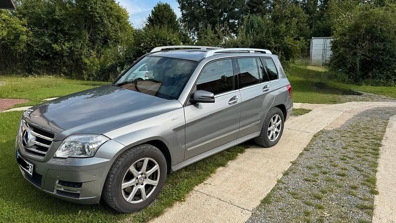 Grau Gebraucht 2011 Mercedes GLK250 SUV | 10.700 € (Guter Preis) - Bild 1/4