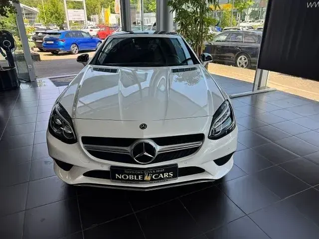Gebraucht Mercedes SLC300 245 PS (180 kW) 2019 Diamantweiss Cabrio