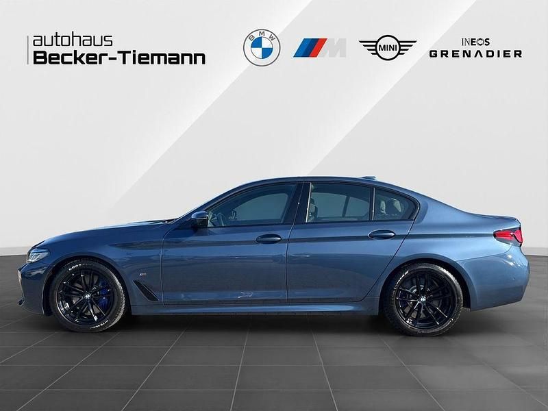 Gebraucht BMW M550 Performance 530 PS (389 kW) 2023 Blau Limousine