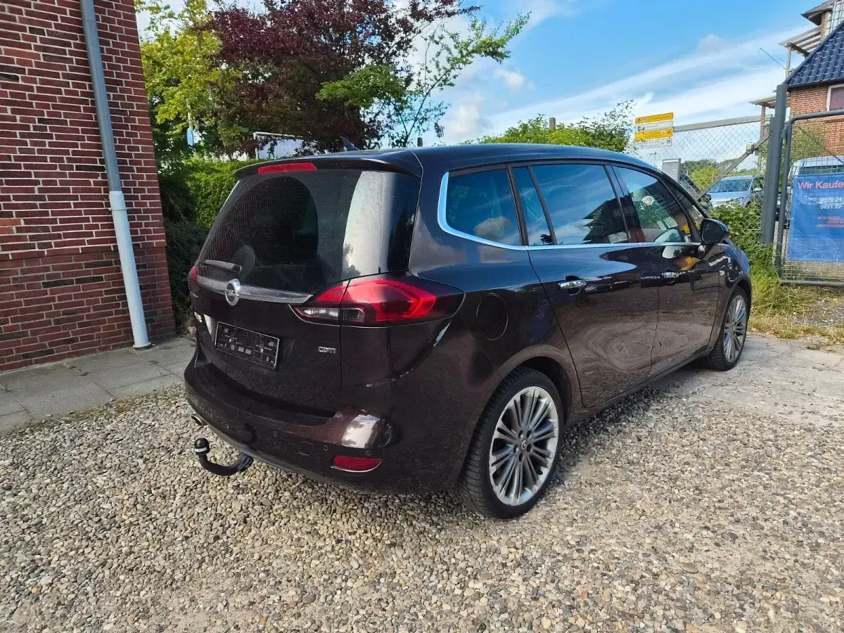Gebraucht Opel Zafira 165 PS (121 kW) 2011 Braun Van / Kleinbus