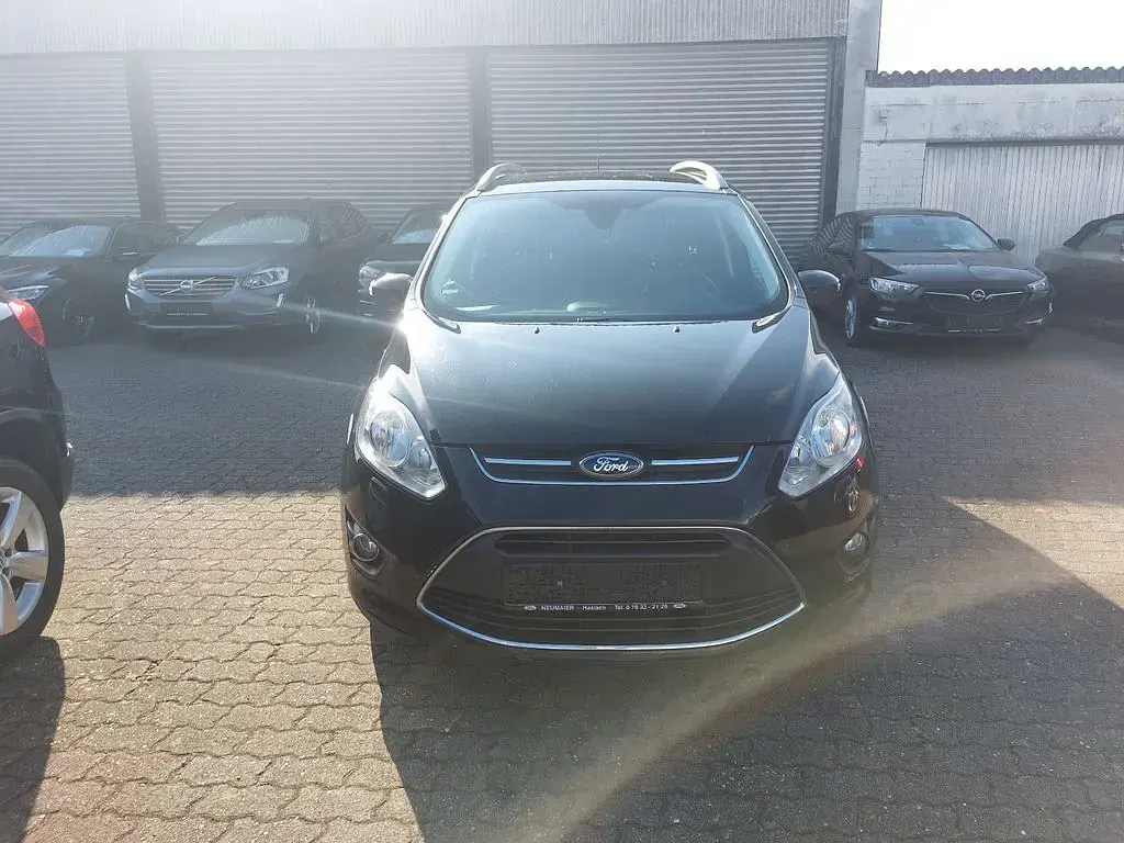 Używany Ford Grand C-Max SYNC Edition 140 KM (102 kW) 2014 Czarny Minivan