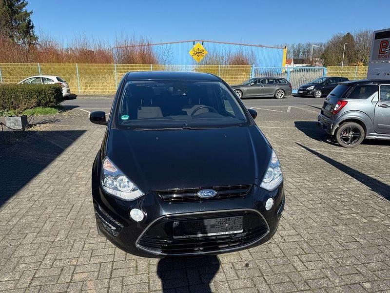 Gebraucht Ford S-MAX Titanium 160 PS (117 kW) 2012 Schwarz Van / Kleinbus