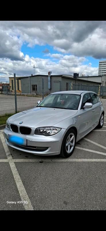 Gebraucht BMW 116 116 PS (85 kW) 2010 Silber Kleinwagen