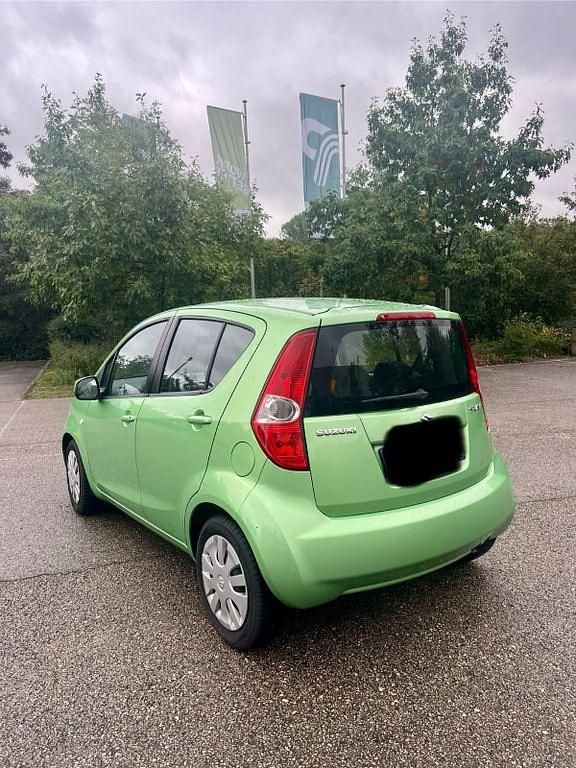 Gebraucht Suzuki Splash Club 65 PS (47 kW) 2009 Grün Kleinwagen