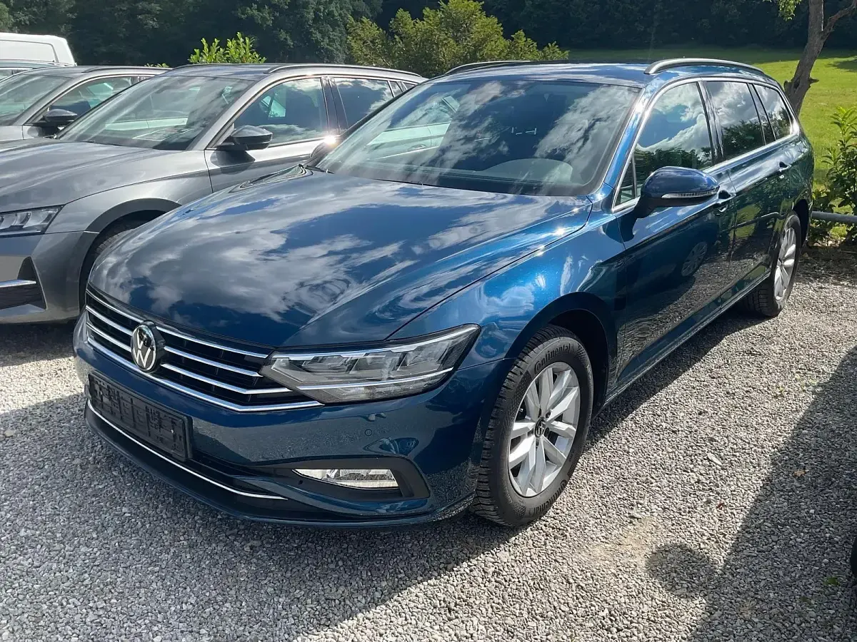Gebraucht VW Passat Business 150 PS (110 kW) 2024 Kombi