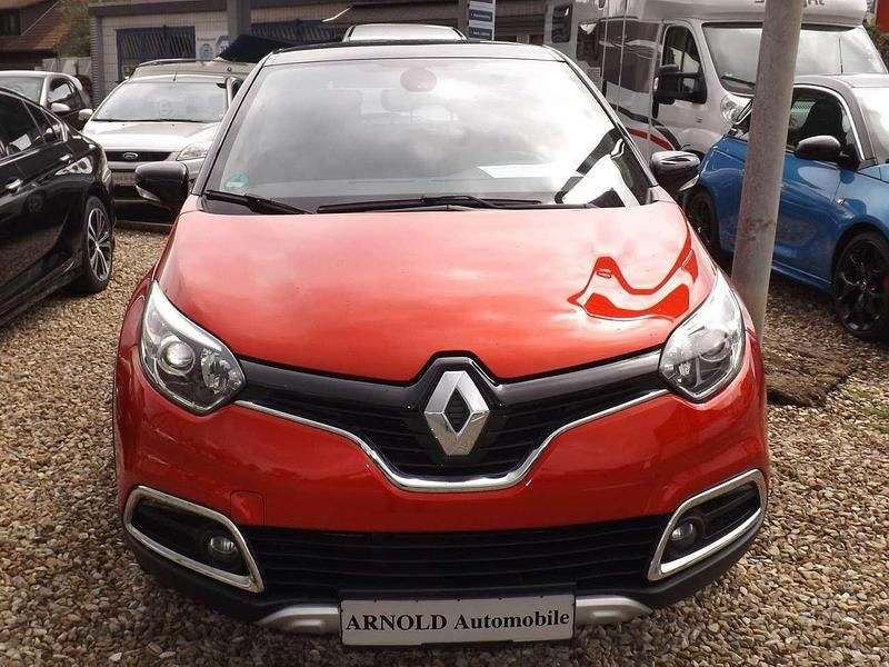 Gebraucht Renault Captur XMOD 90 PS (66 kW) 2016 Rot nnp + schwarz gne SUV