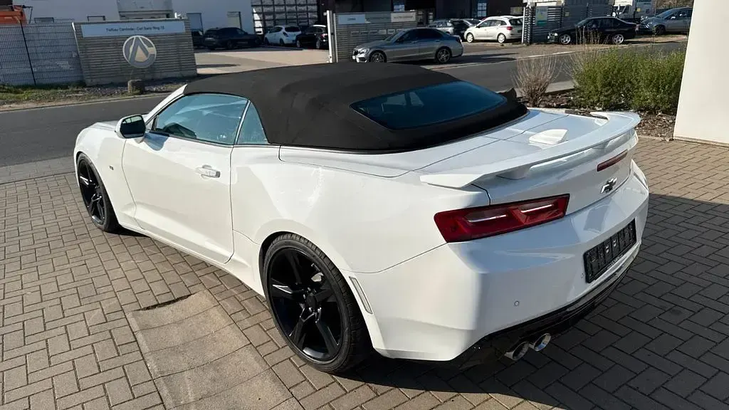 Używany Chevrolet Camaro 453 KM (333 kW) 2017 Biały Kabriolet