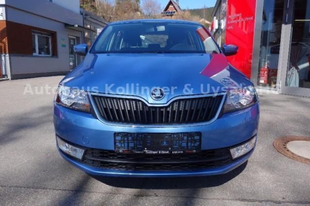 Gebraucht Skoda Rapid Ambition 90 PS (66 kW) 2016 Blau metallic Kombi