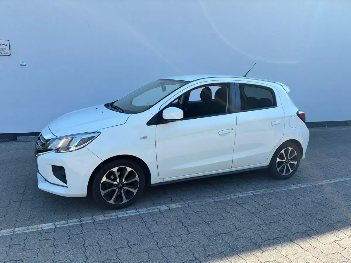 Gebraucht Mitsubishi Space Star Select+ 71 PS (52 kW) 2024 Weiß Kleinwagen