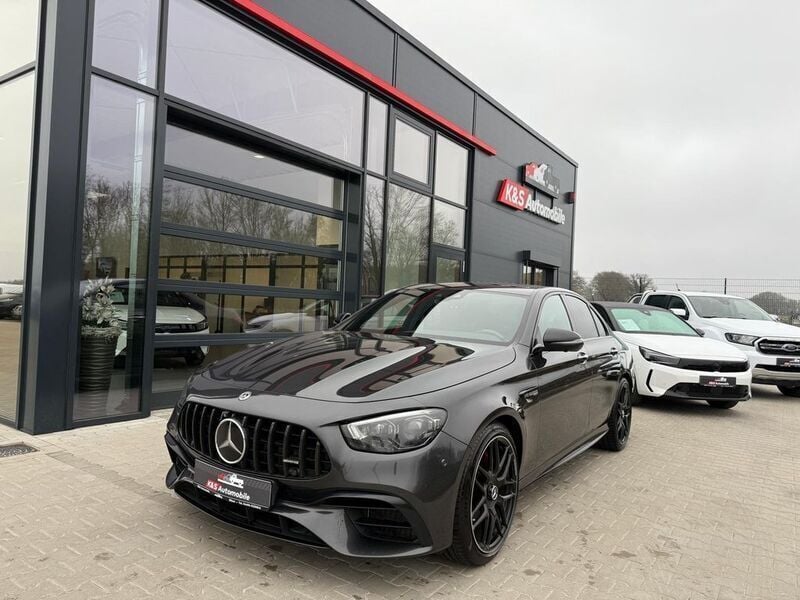 Grün Gebraucht 2020 Mercedes E63S AMG AMG Limousine | 57.990 € (Teuer) - Bild 1/4