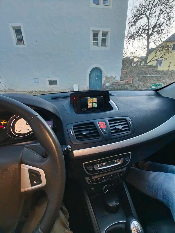 Gebraucht Renault Mégane III 106 PS (77 kW) 2012 Schwarz Kombi