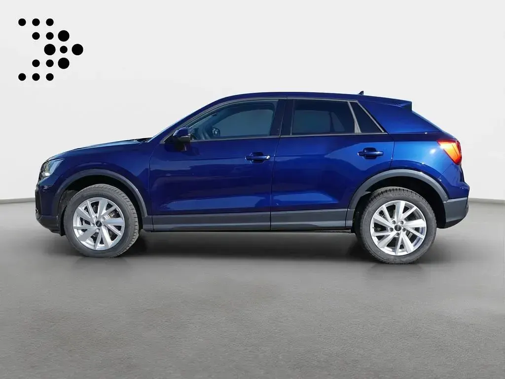 Używany Audi Q2 Advanced 190 KM (139 kW) 2025 Niebieski SUV