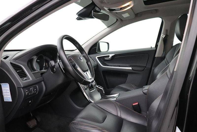 Usado Volvo XC60 190 HP (139 kW) 2017 Preto SUV