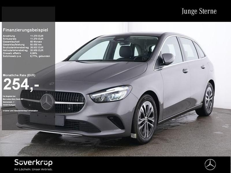 Grau Gebraucht 2024 Mercedes B200 Progressive Van / Kleinbus | 32.200 € (Etwas zu teuer) - Bild 1/2
