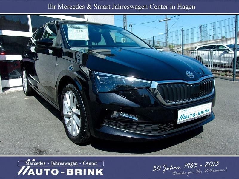 Schwarzmagic perleffekt Gebraucht 2023 Skoda Scala Tour Kleinwagen | 19.875 € (Fairer Preis) - Bild 1/4