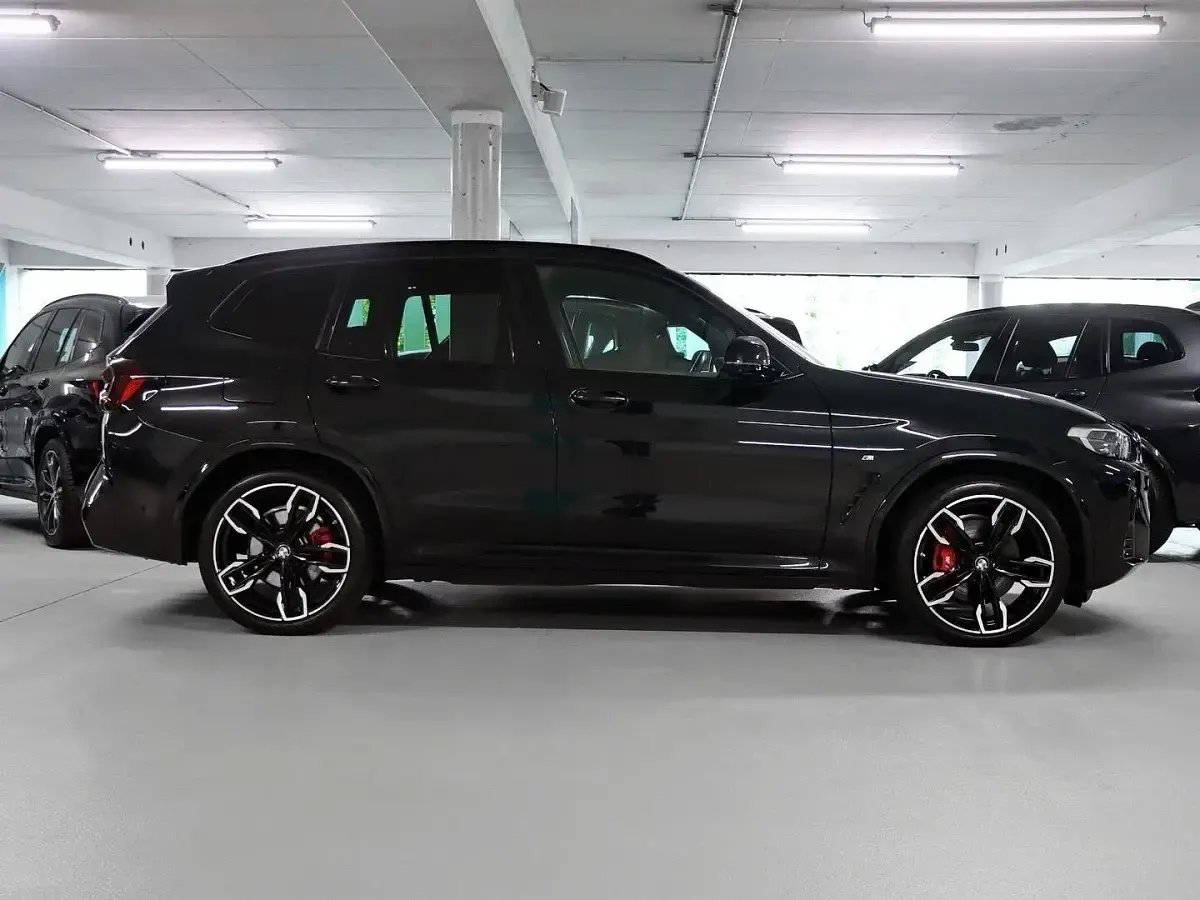 Gebraucht BMW X3 Performance 340 PS (250 kW) 2022 Black sapphire SUV