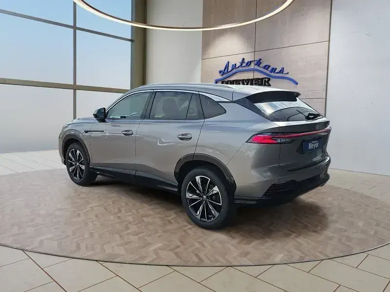 Neu MG HS Luxury 224 PS (164 kW) 2026 Sterling silver SUV