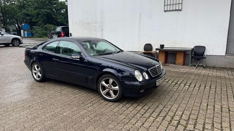 Gebraucht Mercedes CLK320 Elegance 218 PS (160 kW) 2001 Blau Coupé