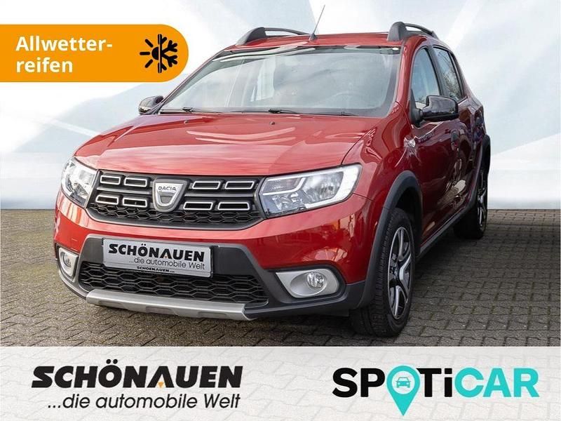 Rot Gebraucht 2020 Dacia Sandero Celebration Limousine | 10.990 € (Fairer Preis) - Bild 1/4
