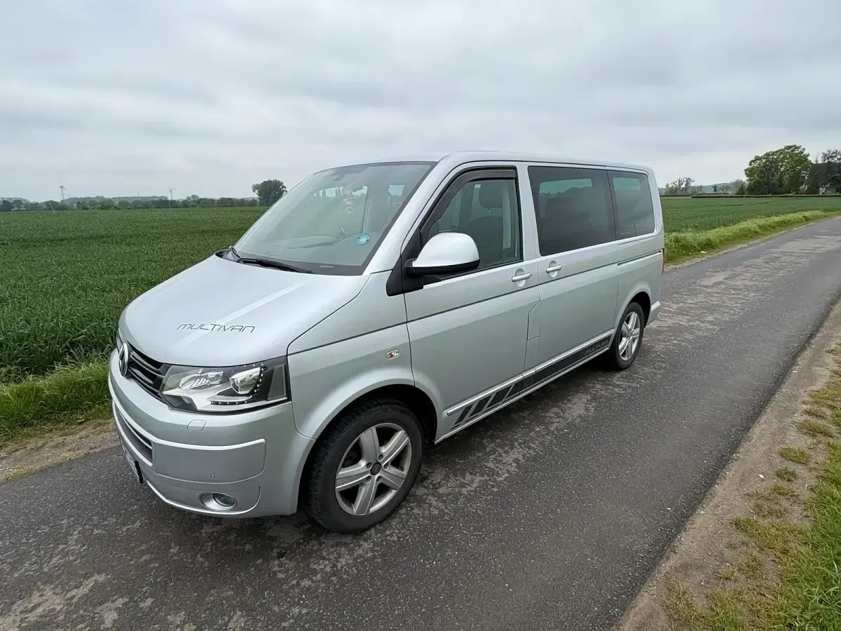 Gebraucht VW T5 140 PS (102 kW) 2015 Silber Van